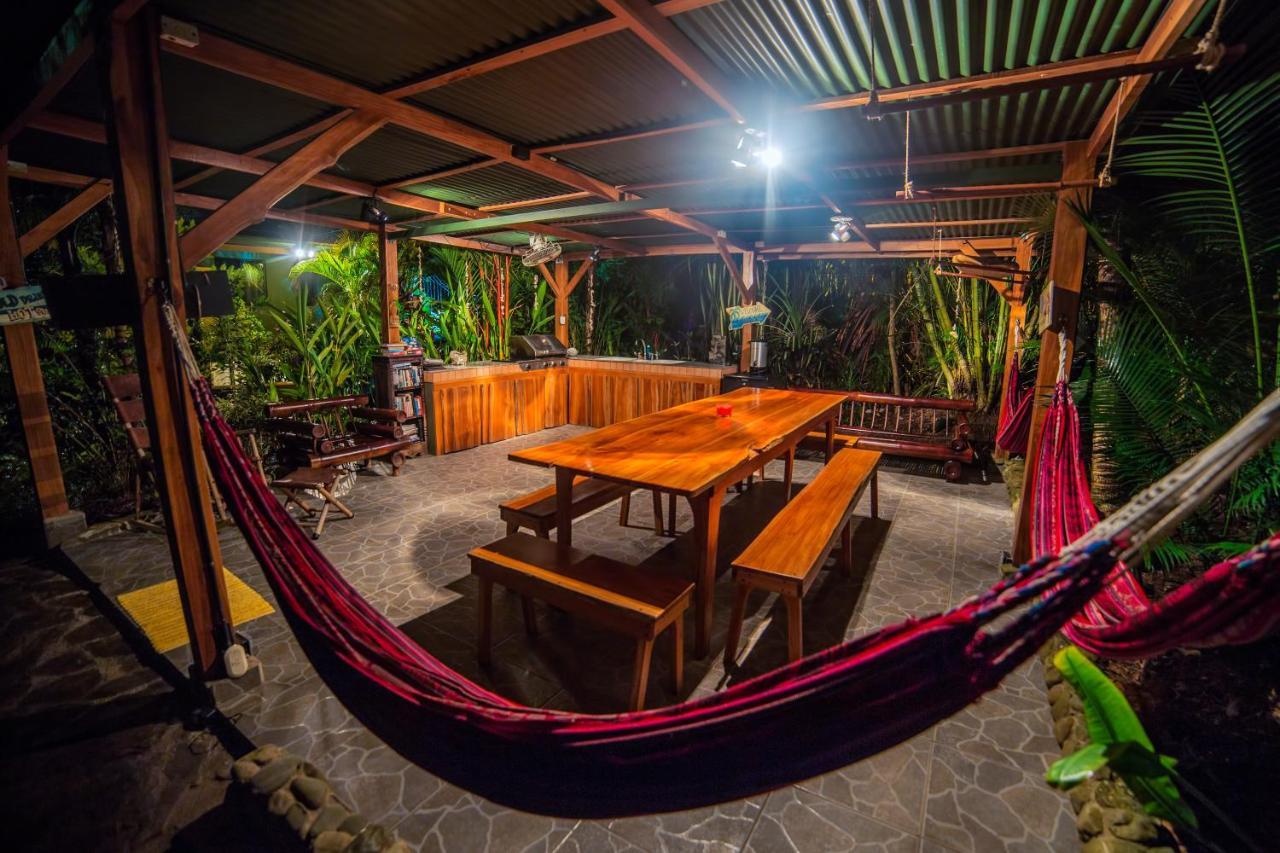 Villas Oasis Manuel Antonio Exterior photo