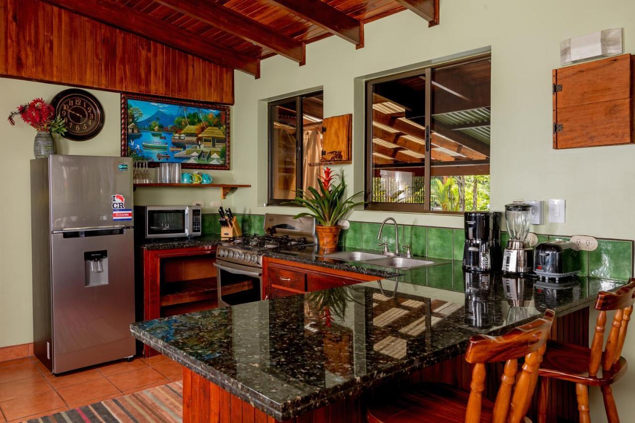 Villas Oasis Manuel Antonio Exterior photo